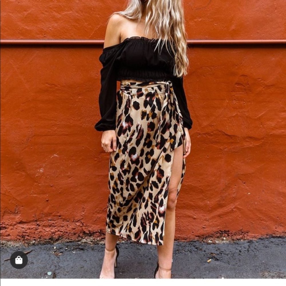 NWT Kittenish Leopard Skirt